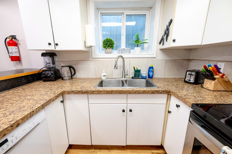 8A Down - Kitchen (2)