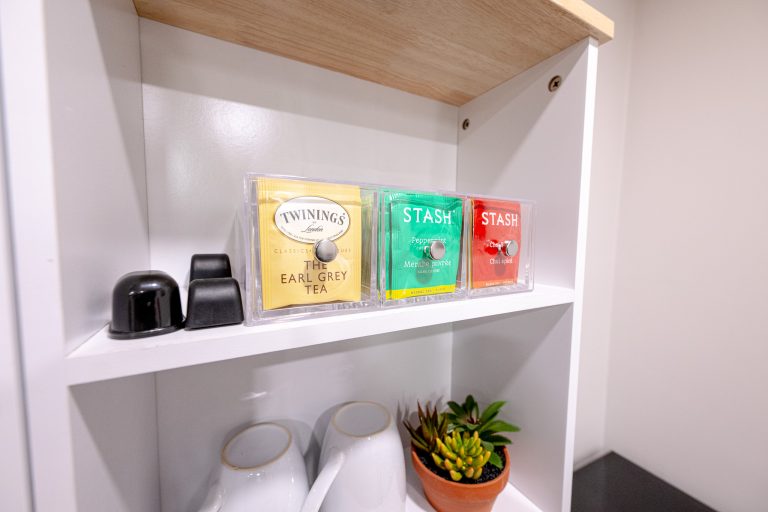 8A Down - Kitchen - Coffee Bar (4)